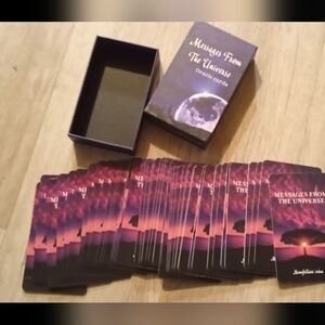 Messages from the universe Oracle Cards